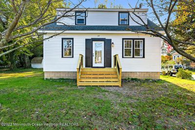 157 Thomas Avenue, Home with 4 bedrooms, 1 bathrooms and null parking in Little Egg Harbor NJ | Image 2