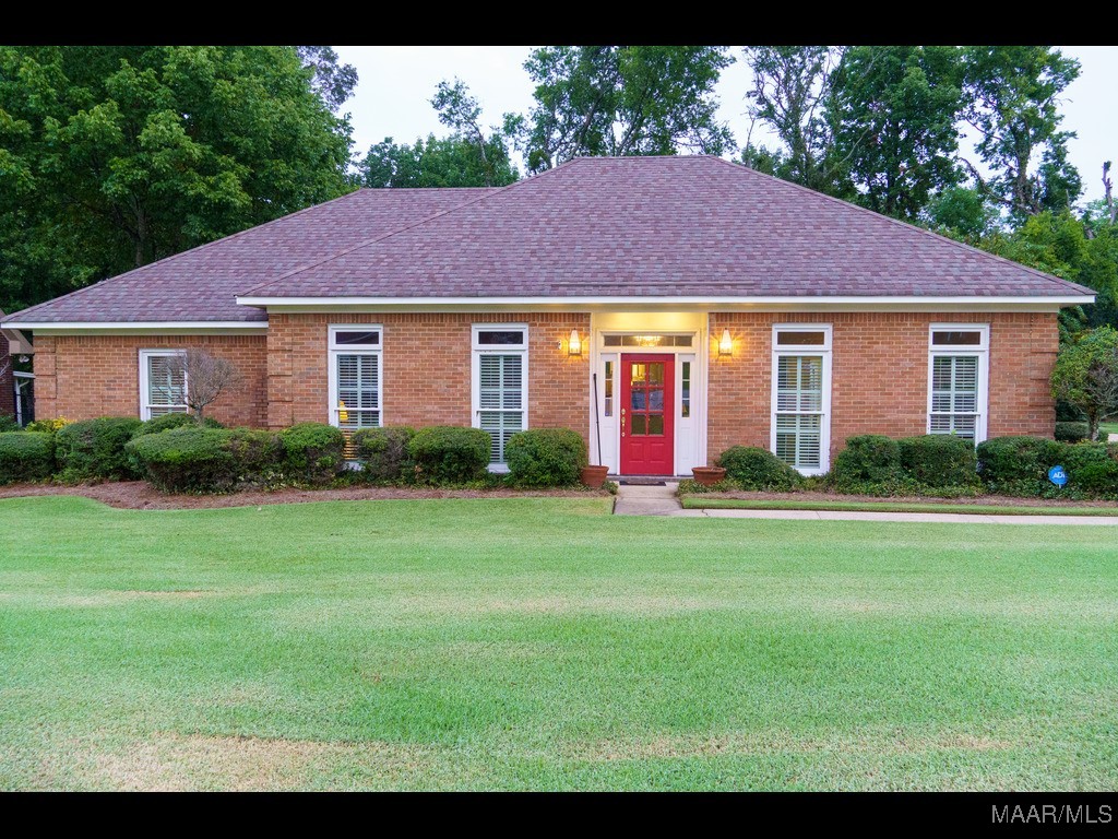 Fox Den Ln, Montgomery, AL 36106