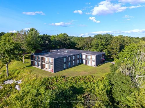 205-100 Beaconview Hts, Parry Sound, ON, P2A2E1 | Card Image