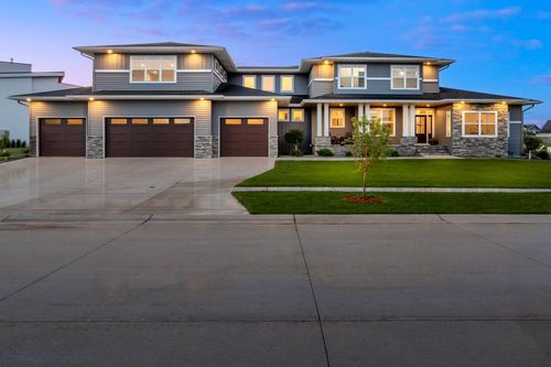 2815 Rivers Bend Dr E, West Fargo, ND, 58078-8509 | Card Image