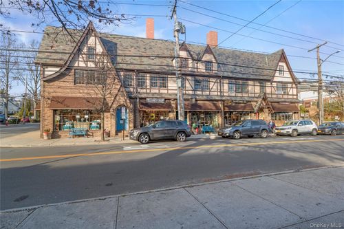 96-84-96 Forest Ave, Locust Valley, NY, 11560-1714 | Card Image
