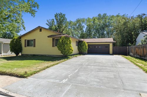 7720 Fowler Ave, Reno, NV, 89506-1916 | Card Image