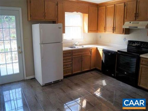 b-1384 5th St, Waynesboro, VA, 22980 | Card Image