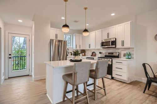 1-1995 11th Ave E, Maplewood, MN, 55109-5148 | Card Image