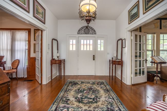 1118 S Lindsay St, House other with 3 bedrooms, 3 bathrooms and null parking in Gainesville TX | Image 4