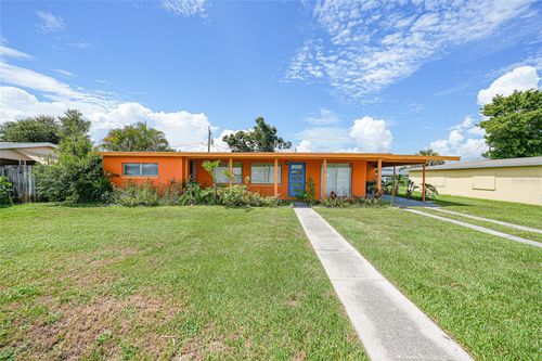 520 Sharon Cir, PORT CHARLOTTE, FL, 33952-8370 | Card Image