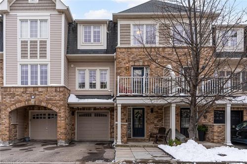 11-7 Sirente Dr, Hamilton, ON, L9A0B4 | Card Image