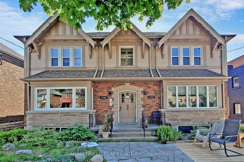 upper-1747 Bayview Ave, East York, ON, M4G3C5 | Card Image