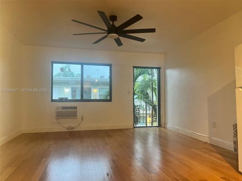 3-7035 Rue Granville, Miami Beach, FL, 33141-3586 | Card Image