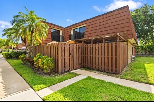 806 Sw 119th Way, Davie, FL, 33325-3824 | Card Image