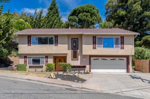 2081 Hoke Dr, Pinole, CA, 94564-1833 | Card Image