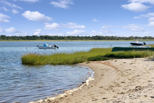 32-harbor-rd-53 Crassen Boulevard, East Hampton, NY, 11930 | Card Image