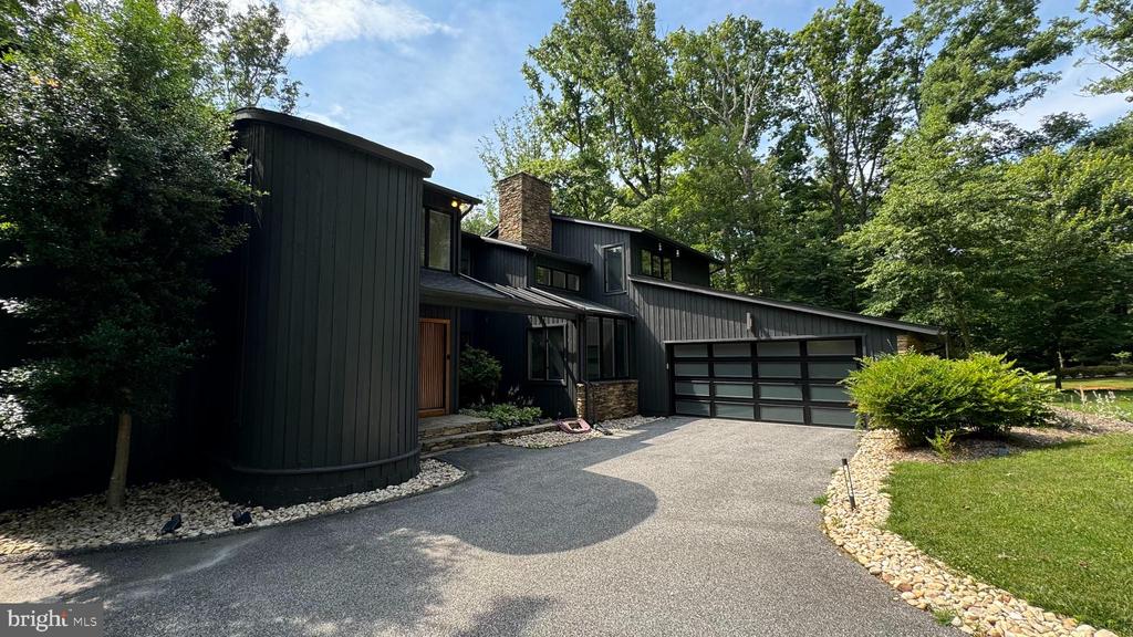Cliffdweller Ct, Owings Mills, MD 21117