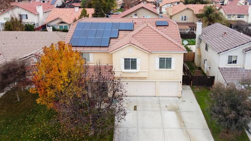 1022 Kathy St, Los Banos, CA, 93635-5226 | Card Image