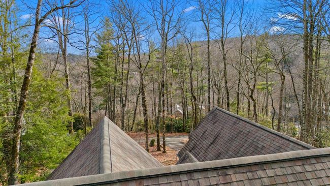 140 Lost Trl, House other with 3 bedrooms, 3 bathrooms and null parking in Highlands NC | Image 33