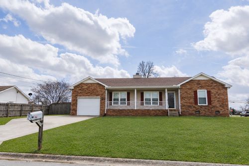 1000 Monica Dr, Clarksville, TN, 37042-6713 | Card Image