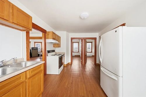 2-31 Whitcomb St, Webster, MA, 01570-2429 | Card Image