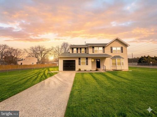 8 Framingham Rd, Edgewater Park, NJ, 08010-2236 | Card Image