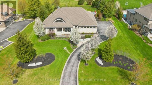 23 Old Ruby Lane, Puslinch, ON, N0B2J0 | Card Image