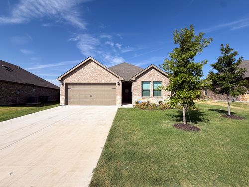 369 Thoroughbred St, Waxahachie, TX, 75165-7507 | Card Image