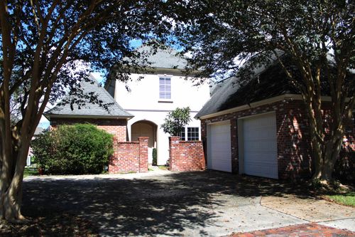 19435 S Harrells Ferry Rd, Baton Rouge, LA, 70816-3574 | Card Image