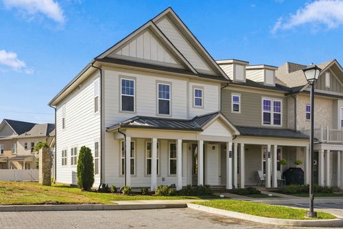 416 Perch St, Hendersonville, TN, 37075-3282 | Card Image