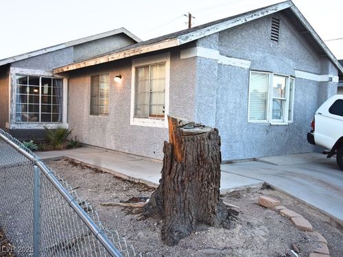 4311 Faberge Ave, Las Vegas, NV, 89115-2414 | Card Image