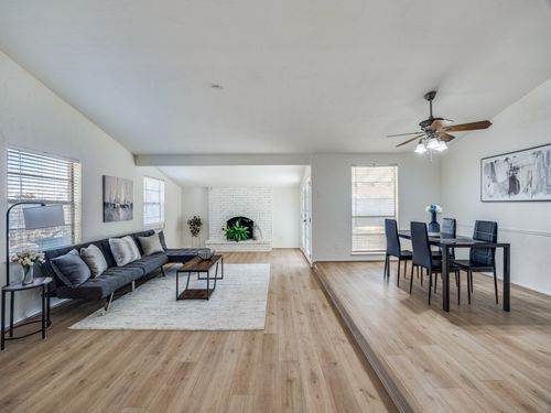 1822 Woodbury, Carrollton, TX, 75007-5210 | Card Image