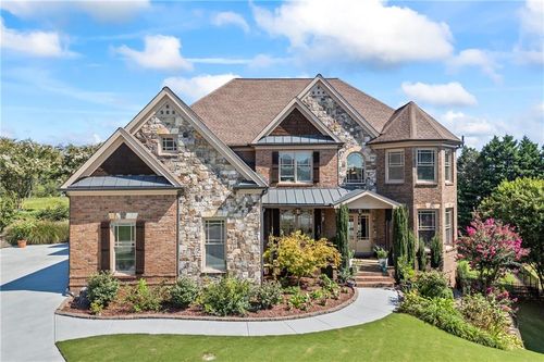 2537 Monta Vista Way, Hoschton, GA, 30548-3215 | Card Image