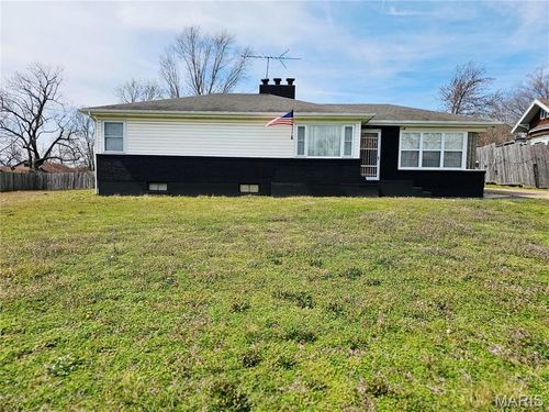 406 N Commercial St, Crocker, MO, 65452-9183 | Card Image