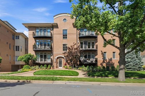 1s-40 Brighton Way, Clayton, MO, 63105-1658 | Card Image