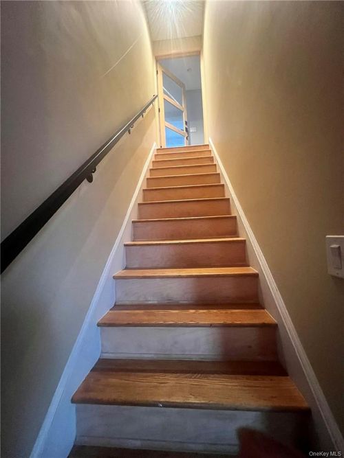 2-36 Roanoke Ave, Rye Brook, NY, 10573-3408 | Card Image