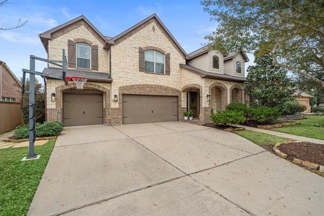 Zoned to award-winning Katy ISD schools, this homeis the perfect blend of elegance and convenience. | Image 42