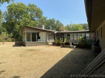 Breezeway to Guest House. | Image 2