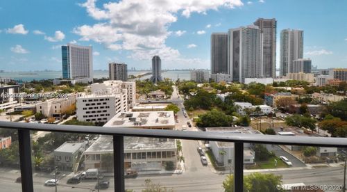 806-121 Ne 34th St, Miami, FL, 33137-3852 | Card Image