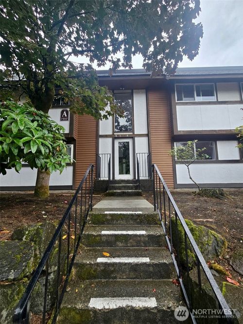 apt-a8-7317 224th St Sw, Edmonds, WA, 98026-8362 | Card Image