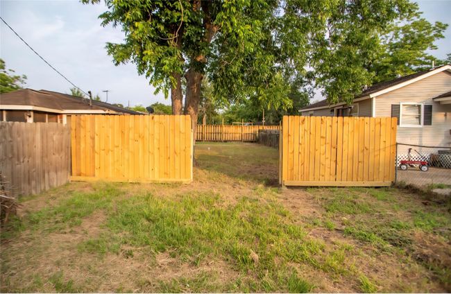 701 Lettie St, Home with 0 bedrooms, 0 bathrooms and null parking in Richmond TX | Image 5