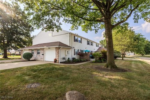 41 Warrington Ln, Concord Township, OH, 44060-6640 | Card Image
