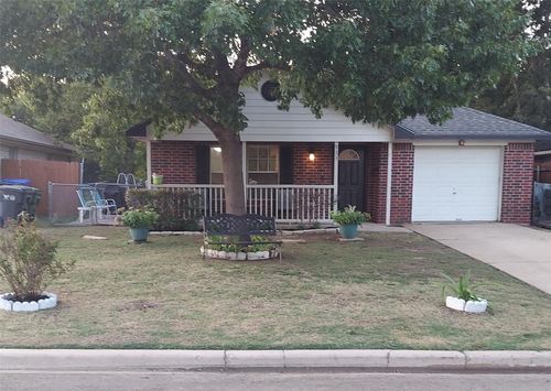 933 Valentine Ave, Waco, TX, 76706-3234 | Card Image