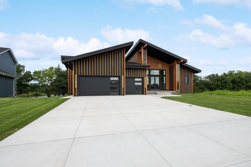 18663 Ogden Cir, Elk River, MN, 55330-1024 | Card Image