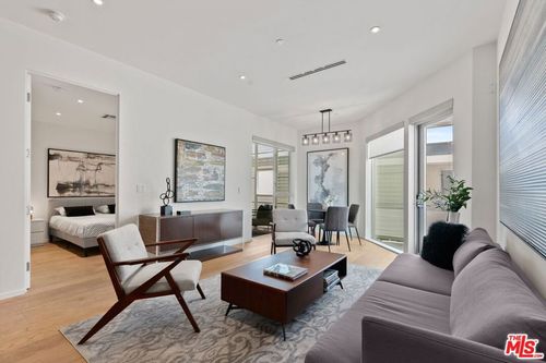 unit-306-1030 N Kings Rd, West Hollywood, CA, 90069-4494 | Card Image