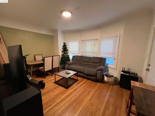 1941 Cedar St, Berkeley, CA, 94709-2029 | Card Image