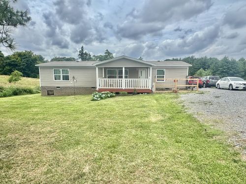 7509 Galen Rd, Lafayette, TN, 37083-4711 | Card Image