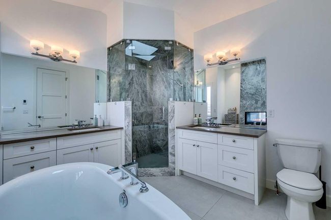 18 27 Avenue Sw, House other with 4 bedrooms, 4 bathrooms and 2 parking in Calgary AB | Image 35