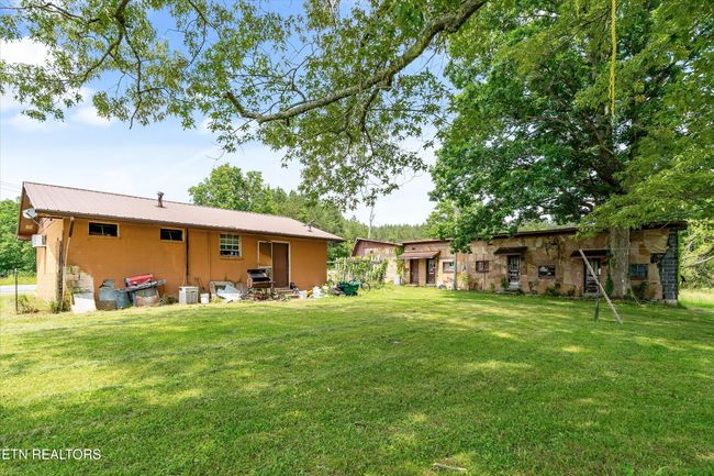 9476 Morgan Co Hwy, Home with 0 bedrooms, 0 bathrooms and null parking in Sunbright TN | Image 22