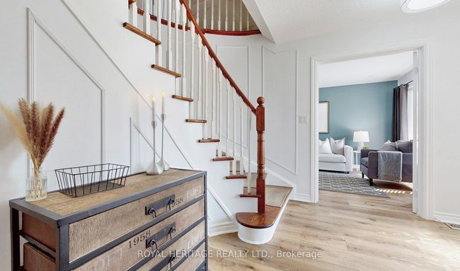28 Cawker Crt, House other with 5 bedrooms, 4 bathrooms and 4 parking in Whitby ON | Image 5