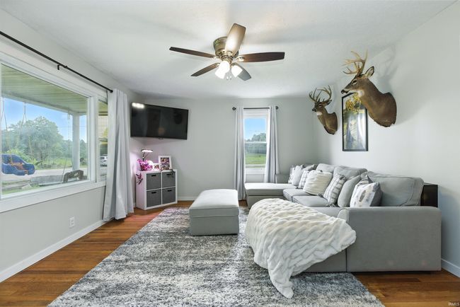 6049 E Mineral Koleen Rd, House other with 3 bedrooms, 1 bathrooms and null parking in Bloomfield IN | Image 17