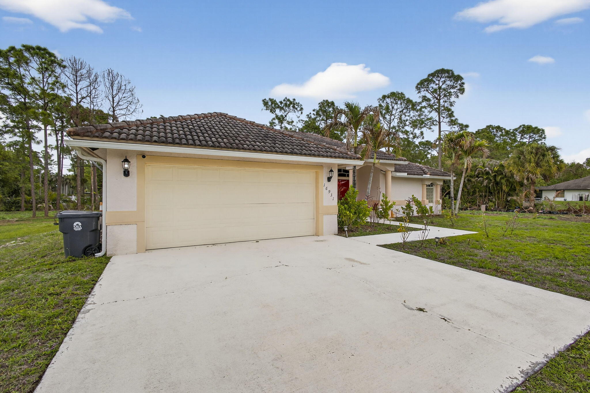 Residential Lease in The Acreage 3