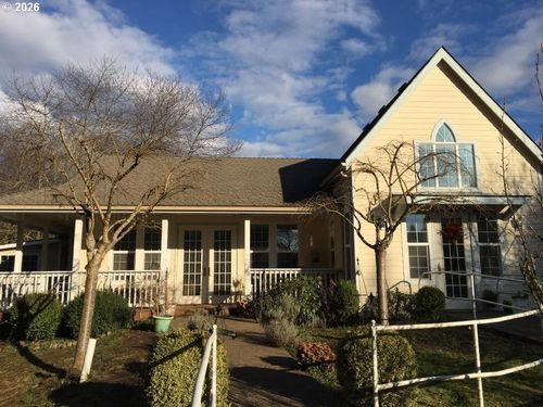 209 Templeton St, Brownsville, OR, 97327-2328 | Card Image