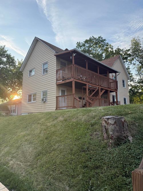 509 Union St, Valparaiso, IN, 46383-6564 | Card Image
